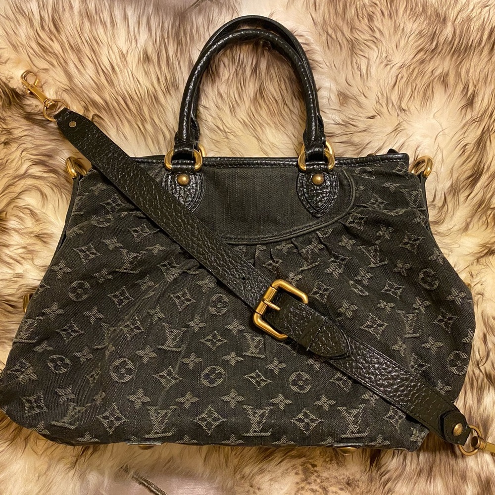 Louis Vuitton Neo Cabby Black - MM